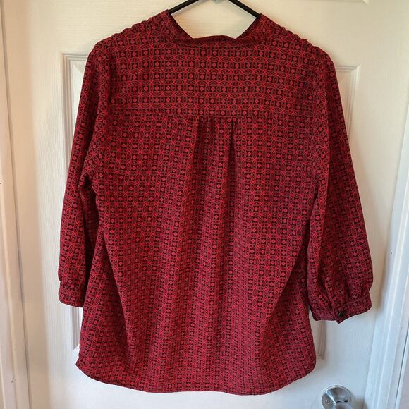 The Tog Shop Women’s Tunic Size Medium V Neck Geometric Red 3/4 Sleeve - Picture 5 of 11